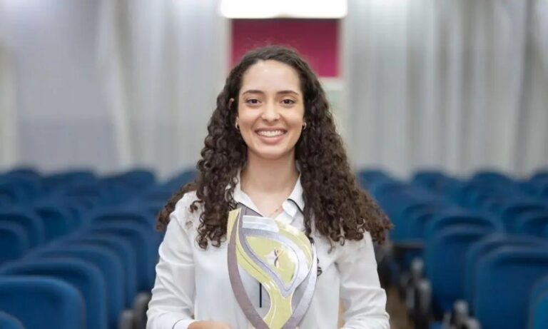 Aluna de Medicina da UFAC conquista prêmio em congresso de cirurgia e apresentará pesquisa no Rio de Janeiro