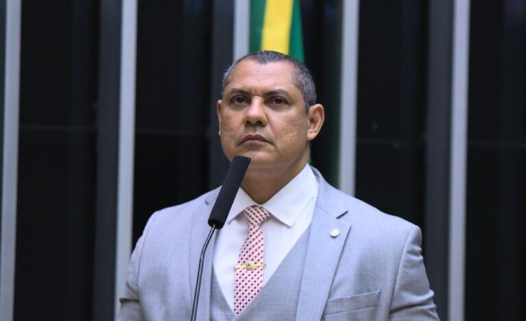 Coronel Ulysses denuncia perseguição política e defende liberdade para presos do 8 de janeiro