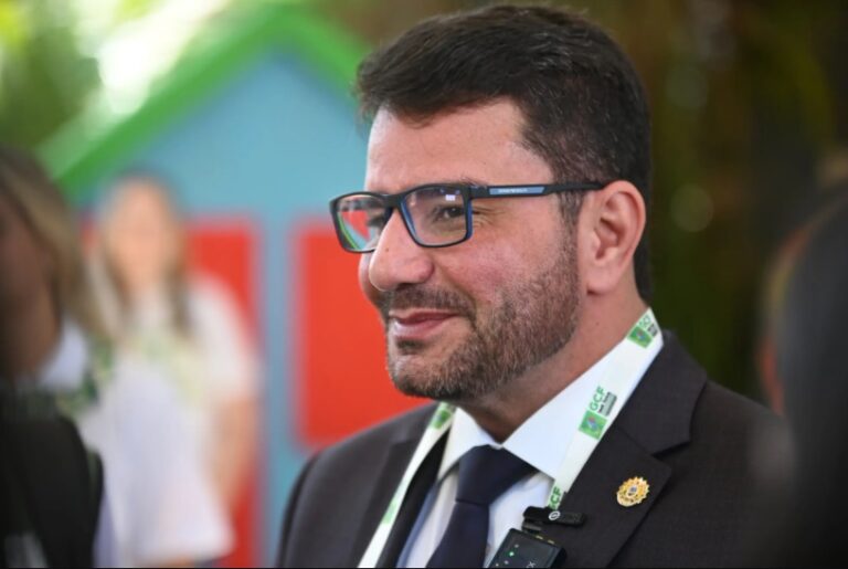 Gladson lidera disputa para o Senado em 2026 em todos os cenários, aponta pesquisa