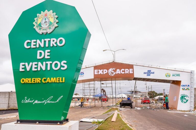 Últimos ajustes são realizados na Arena do Juruá para abertura da Expoacre Juruá; evento promete aquecer economia local