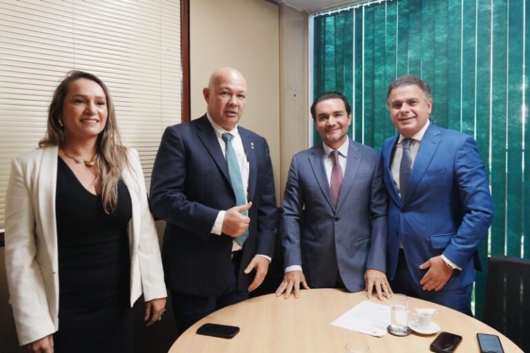 Zé Adriano solicita apoio ao Ministério do Turismo para o 8º Festival da Farinha de Cruzeiro do Sul