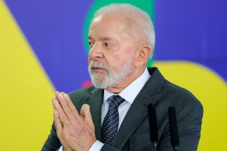 Pesquisa: 30% atribuem fraude do INSS a Lula e 12% a Bolsonaro