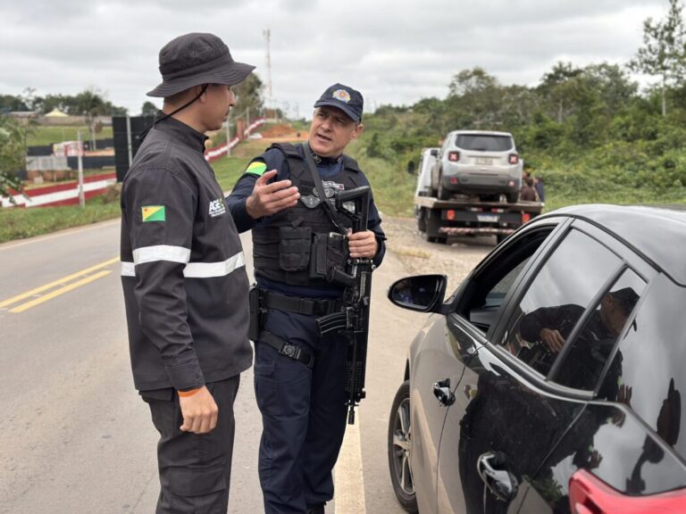 Governo faz operação de combate ao transporte clandestino nas estradas do Acre