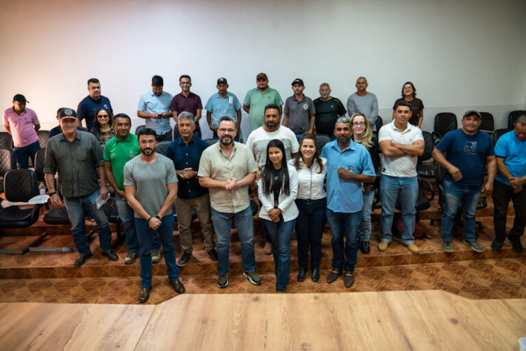 Alan Rick inicia debate sobre revisão do Plano de Manejo da Reserva Chico Mendes com moradores da Resex em Xapuri