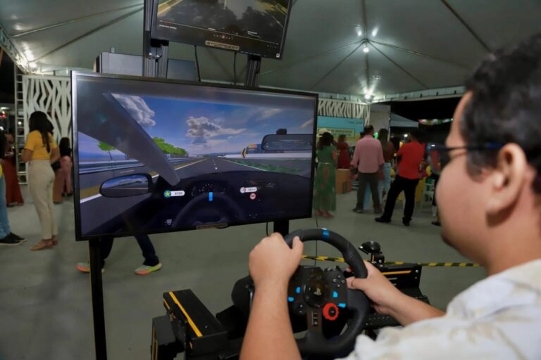 Detran leva educação no trânsito com atividades interativas e lúdicas à Expoacre 2025