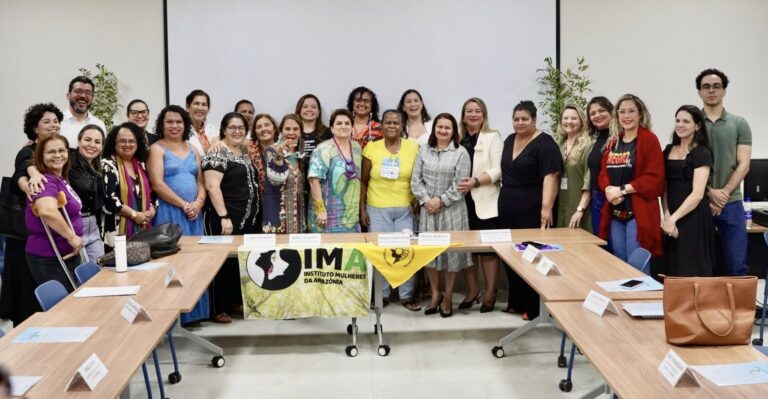 Ministra das Mulheres se reúne com lideranças femininas no Acre para discutir enfrentamento ao feminicídio