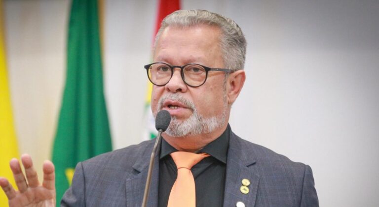 Deputado Afonso Fernandes apresenta moção de pesar pela morte Reginaldo Cordeiro