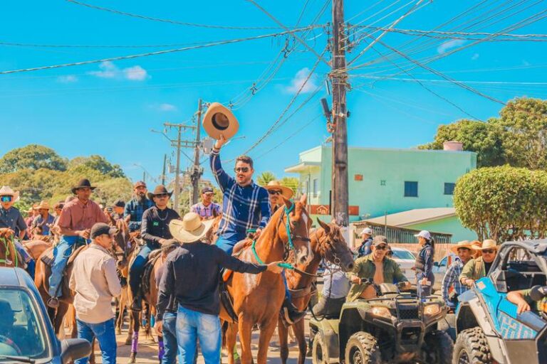 Cavalgada da Expoacre Juruá reúne grande público e mantém tradição em Cruzeiro do Sul