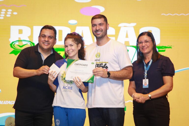 Encerramento do projeto “Redação Nota 1000” marca transição para o EducaAleac