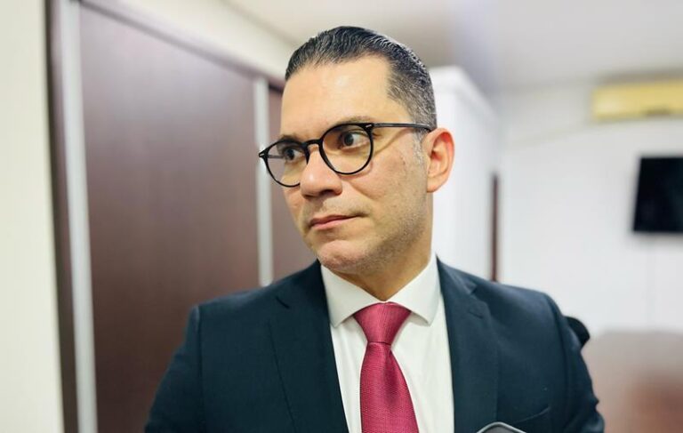 Advogado da Energisa presta esclarecimentos na Câmara após incidente com veículo do Hemoacre