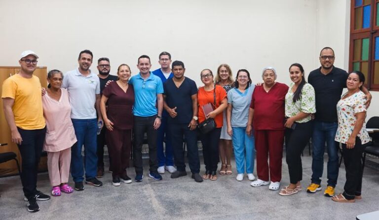 Adailton Cruz manifesta apoio aos profissionais de saúde da maternidade de Cruzeiro do Sul e repudia ataques injustos