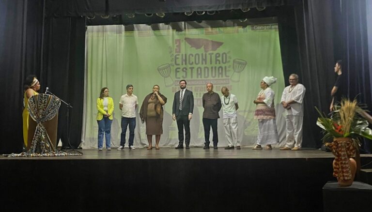 Comunidades de matriz africana realizam encontro estadual no Cine Teatro Recreio, em Rio Branco