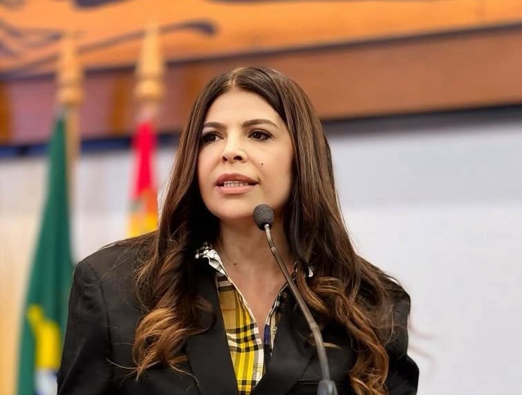 Deputada Antônia Lúcia denuncia uso de inteligência artificial para disseminar fake news com sua imagem