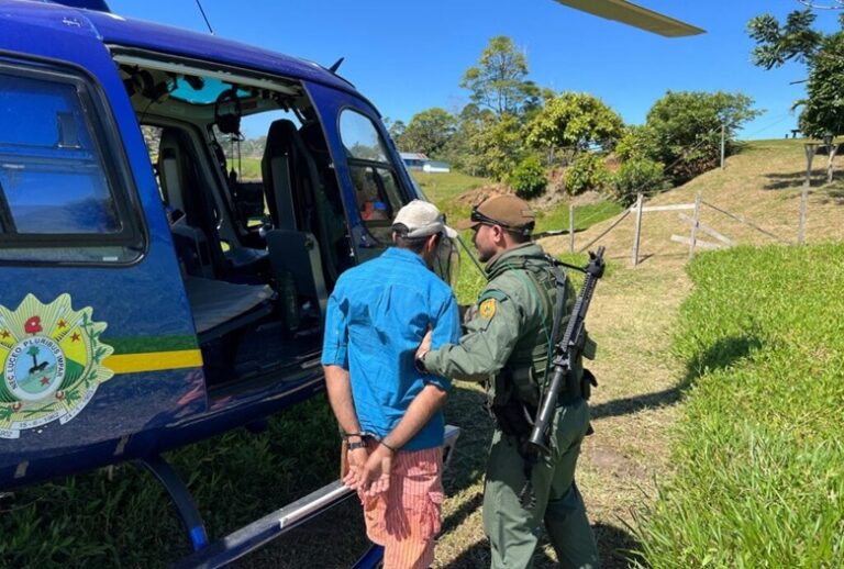 Polícia prende acusado de estuprar filha e enteada e manter esposa em cárcere privado