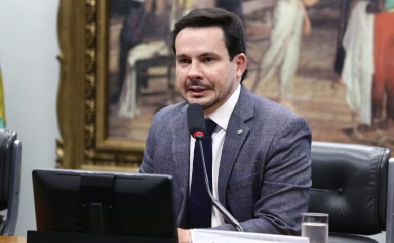 CCJ da Câmara aprova castração química para liberdade condicional de estupradores