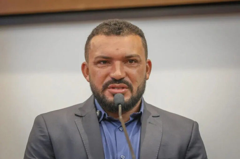 Prefeitura de Jordão atualiza salários dos profissionais da educação com efeitos retroativos