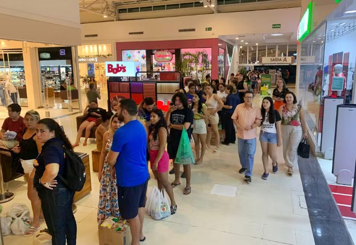 Expoacre: ingressos para shows gratuitos de Jorge e Mateus e de Gusttavo Lima se esgotam