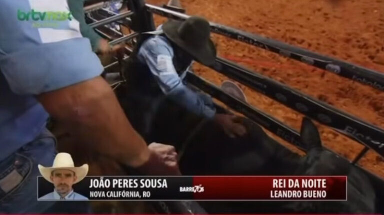 Campeão do Rodeio da Expoacre se destaca em montaria perfeita na Festa de Peão de Barretos