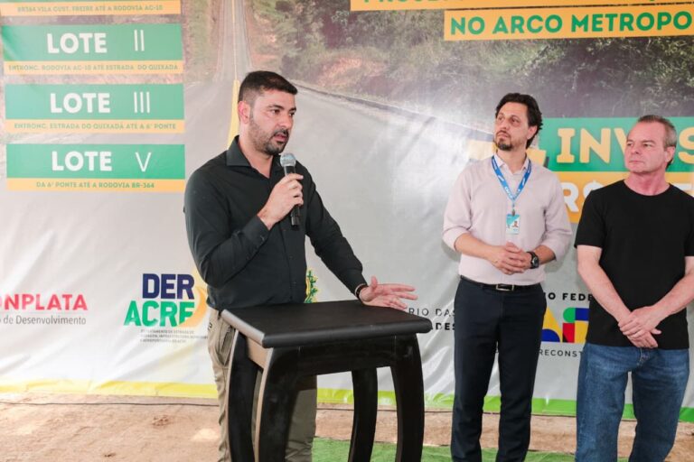 Nicolau Júnior participa da assinatura da ordem de construção do Arco Metropolitano