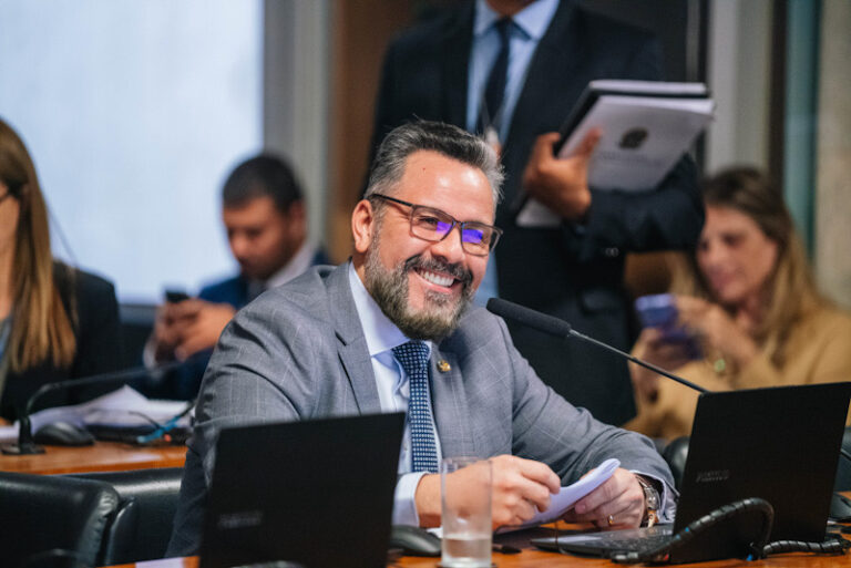Projeto do senador Alan Rick é reconhecido como prioridade no combate à fome no Congresso Nacional