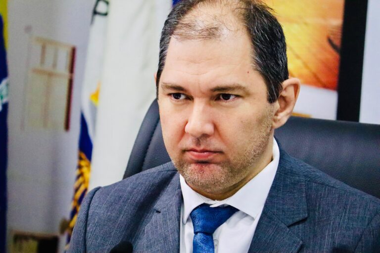 Presidente da Câmara nega que esteja segurando pedido de afastamento de superintendente da RBTrans