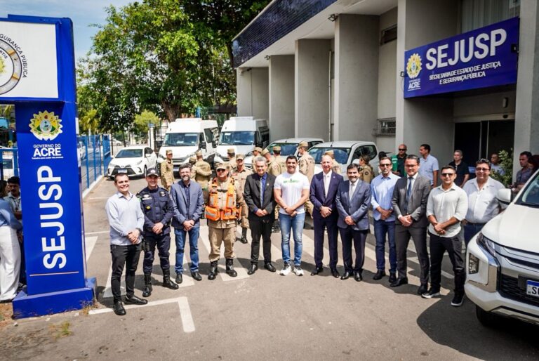 Coronel Ulysses garante entrega de viaturas para reforçar o combate ao crime no Acre