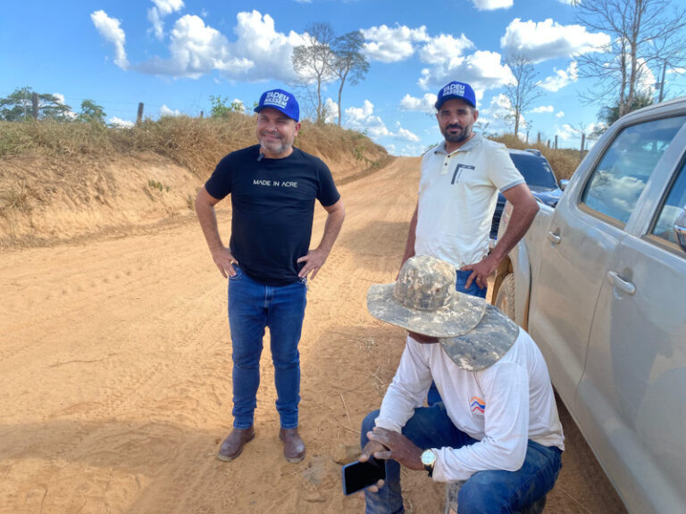Tadeu Hassem fiscaliza obras no Ramal do km 59, em Brasileia, viabilizadas com recursos destinados por Mailza Assis