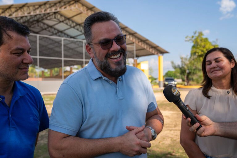 Senador Alan Rick acompanha avanço das obras de revitalização da Vila Olímpica em Cruzeiro do Sul