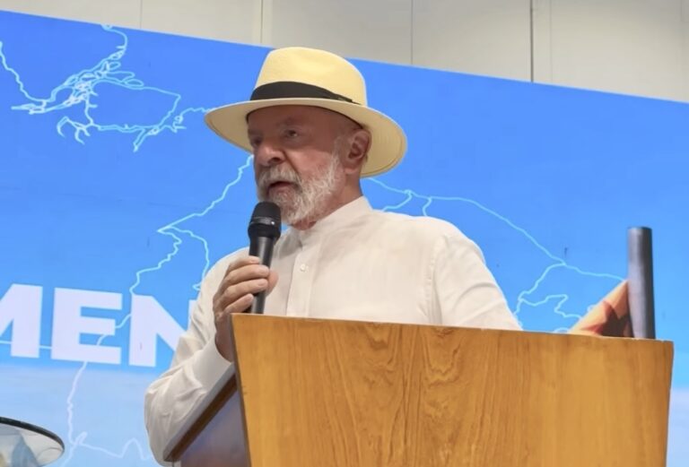 Lula afirma ter feito mais pelo Acre que antecessores e até mais do que Dom Pedro