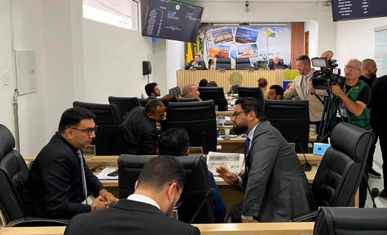 Primeira sessão da Câmara de Rio Branco após recesso começa com atraso