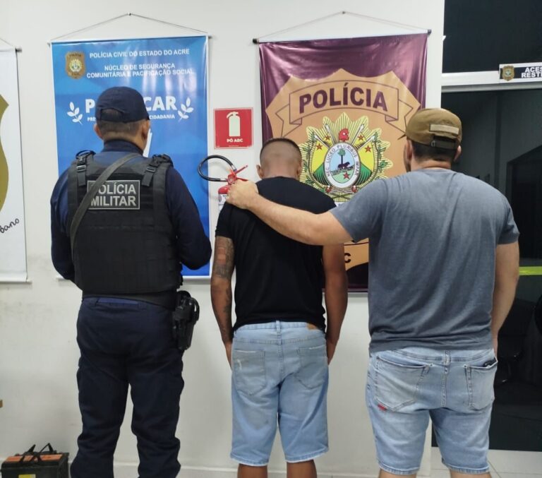 Homem com extensa ficha criminal é preso durante velório em igreja de Manoel Urbano