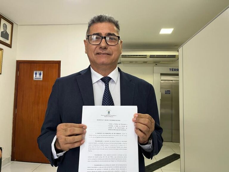 Ex-superintendente da RBTrans apresenta decreto contra assédio e manda recado: “Se serve pra uns, tem que servir pra todos”