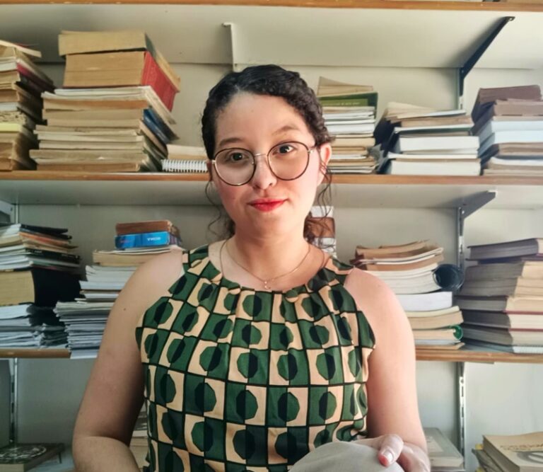 Professora da Ufac cria projeto no Instagram para aproximar economia do dia a dia da população
