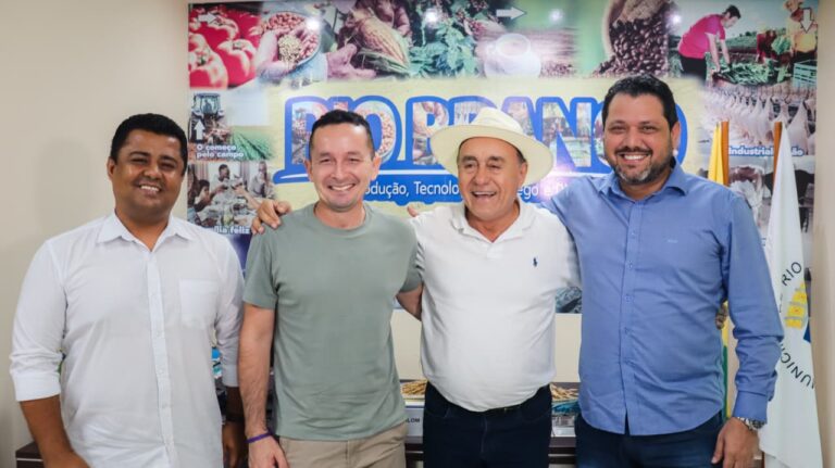 Adailton Cruz destina recurso para o Centro Pop em reunião com o prefeito Bocalom