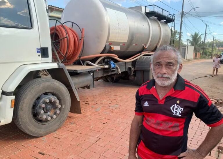 Moradores relatam dificuldades para conseguirem água na comunidade Panorama, em Rio Branco