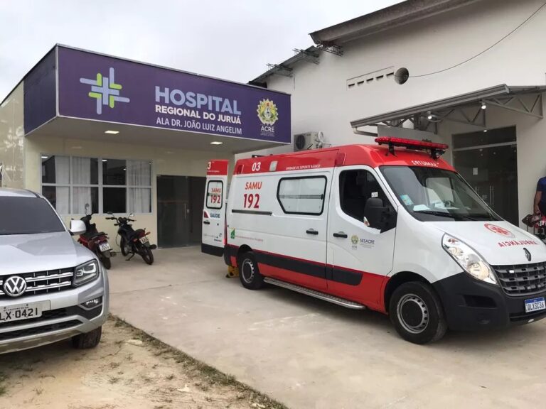 Colisão entre motos na AC-405 deixa dois feridos em Cruzeiro do Sul