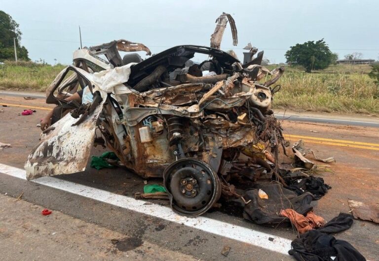 Tragédia: família do prefeito de Candeias morre em grave acidente na BR-364