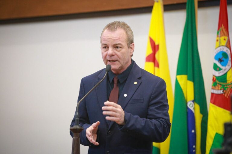 Pedro Longo destaca avanços da certificação e ampliação da hemodiálise no Acre