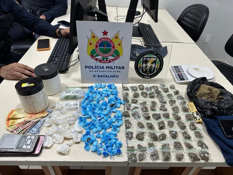 Polícia Militar apreende drogas e materiais de tráfico no bairro Montanhês