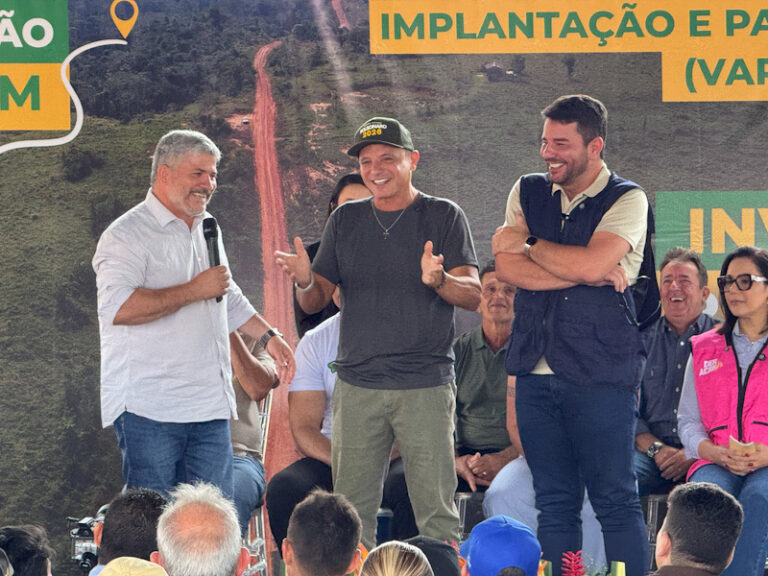 Sérgio Lopes celebra anúncio de recursos para ponte entre Epitaciolândia e Brasileia e duplicação da avenida principal do município