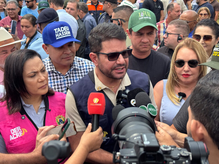 “Xapuri no caminho do desenvolvimento”, comemora Gladson Cameli em solenidade de entrega da Estrada da Variante