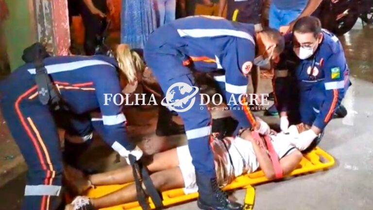 Jovem sofre grave acidente de motocicleta ao colidir com poste no Manoel Julião, em Rio Branco