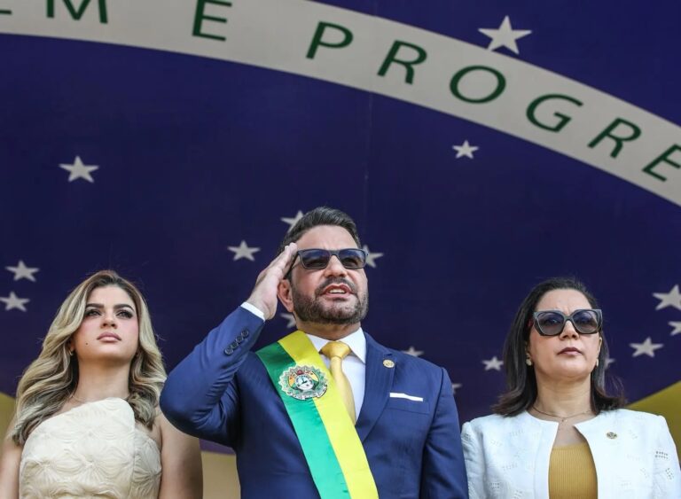 Gladson exalta patriotismo do Acre em seu último desfile da Independência como governador