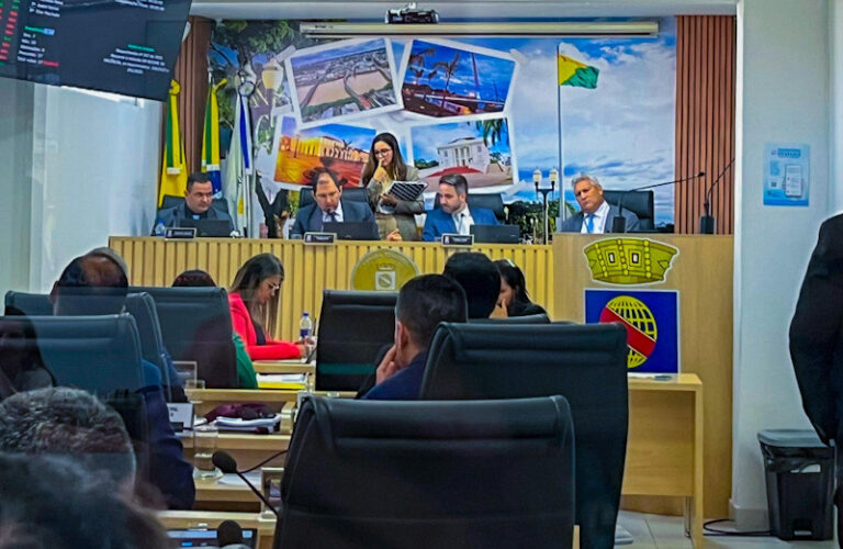 Com 14 votos a favor, Câmara de Rio Branco aprova aumento do subsídio para o transporte público