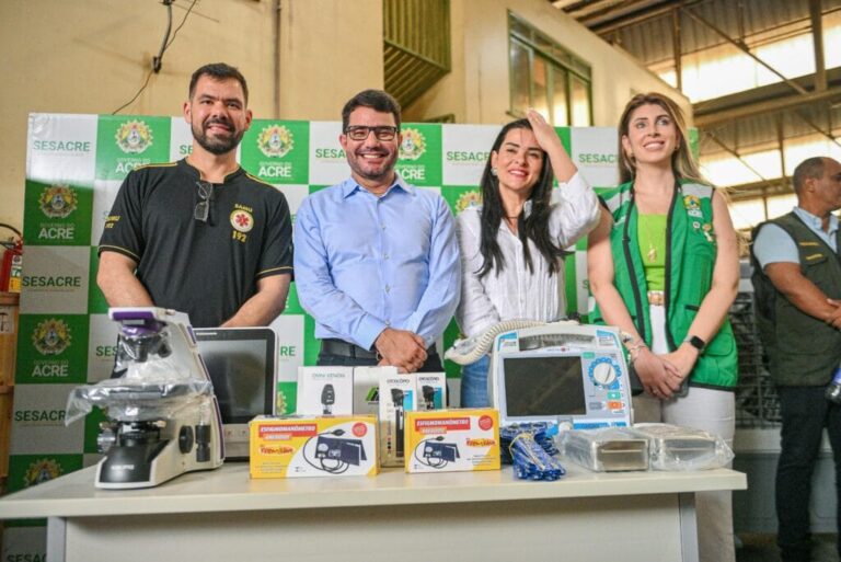 Governador entrega R$ 3,7 milhões em equipamentos hospitalares para modernizar unidades de saúde