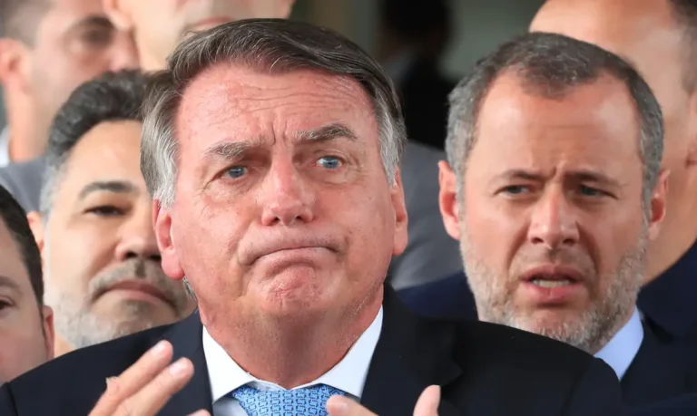 Por 4 a 1, STF condena Bolsonaro e mais sete por golpe de Estado