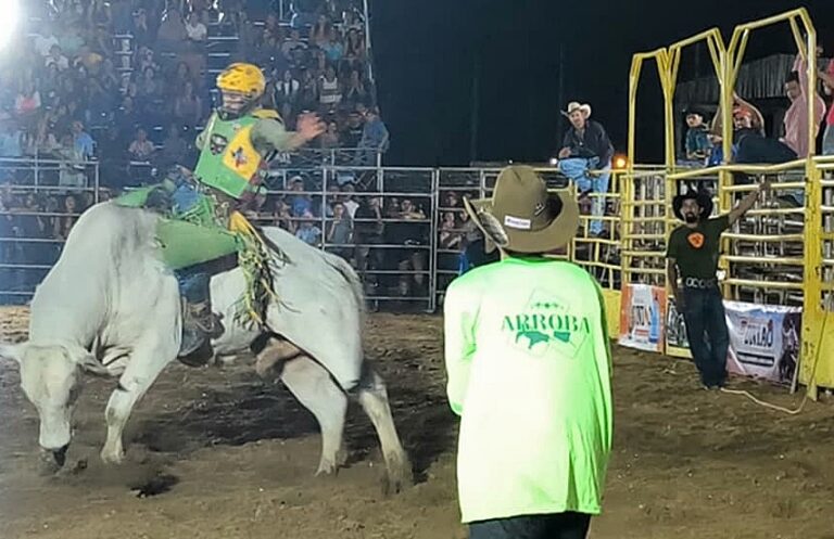 Prefeito de Xapuri anuncia gratificação extra para salva-vidas que atuaram durante o rodeio