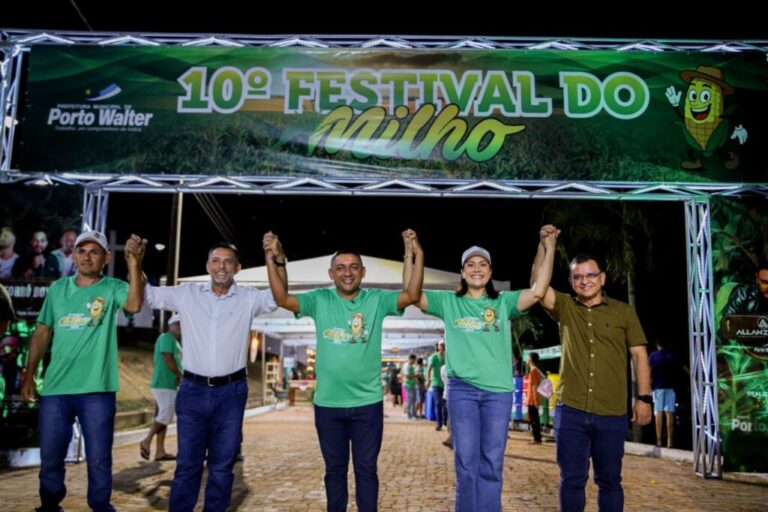 Mailza prestigia abertura do Festival do Milho em Porto Walter e reafirma compromisso com acesso por terra ao município
