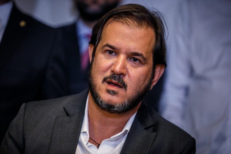 União Brasil divulga nota em defesa de Antonio Rueda após notícias que ligavam seu nome a suposta investigação da PF