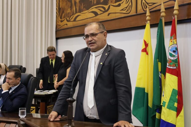 Tanízio Sá alerta para ‘tarifaço’ dos EUA e crise na previdência estadual